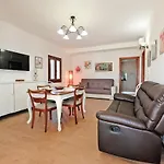 Marzoni Con Piscina Privata By Hdsalento *