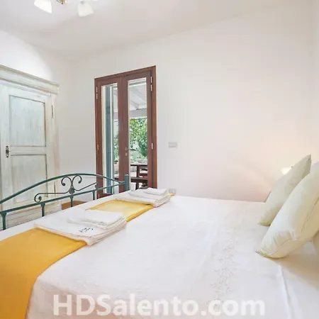 Marzoni Con Piscina Privata By Hdsalento *